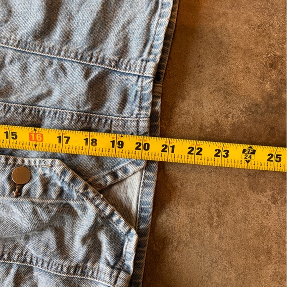 Universal Thread Women’s Distressed Biker Denim Vest - Picture 5 of 6